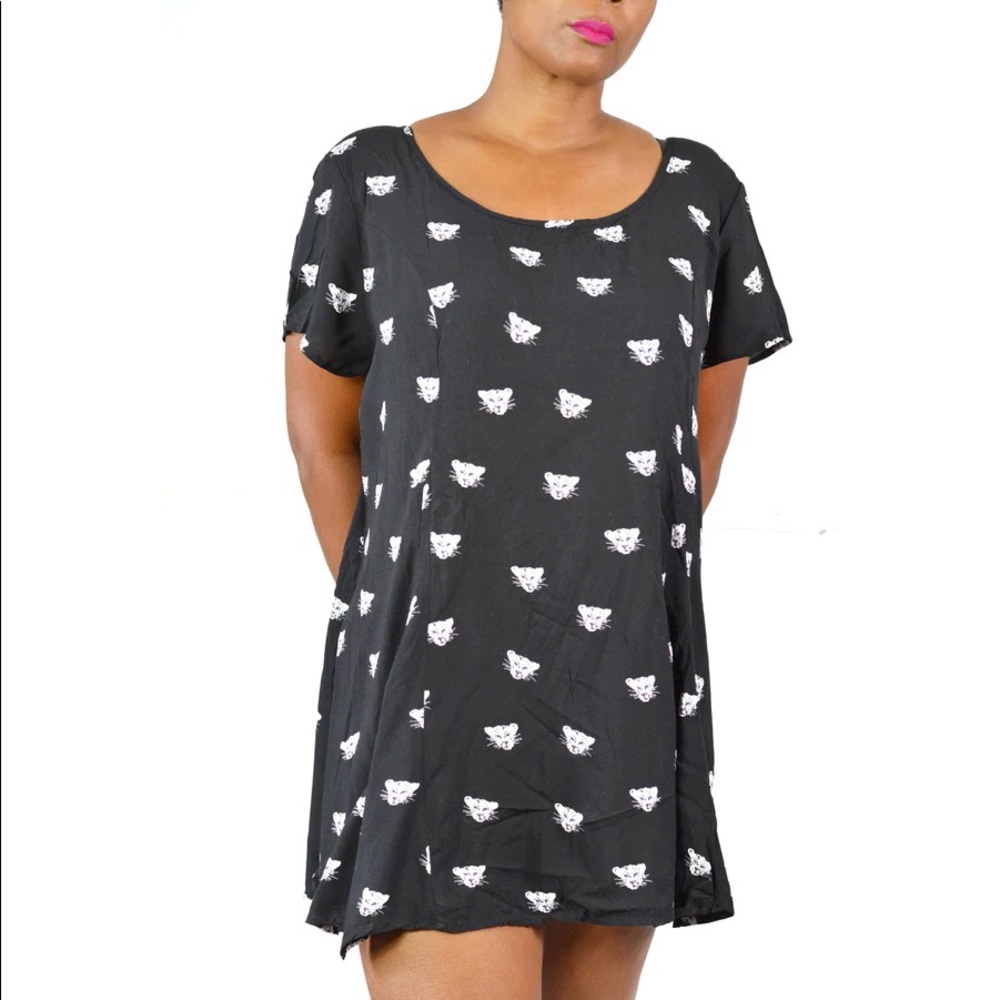 Torrid leopard faces print tunic size 3X